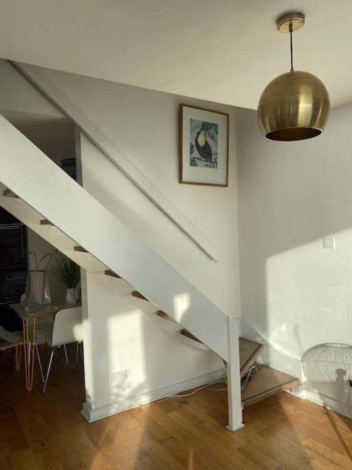Central Sea View Maisonette Hastings Exterior foto